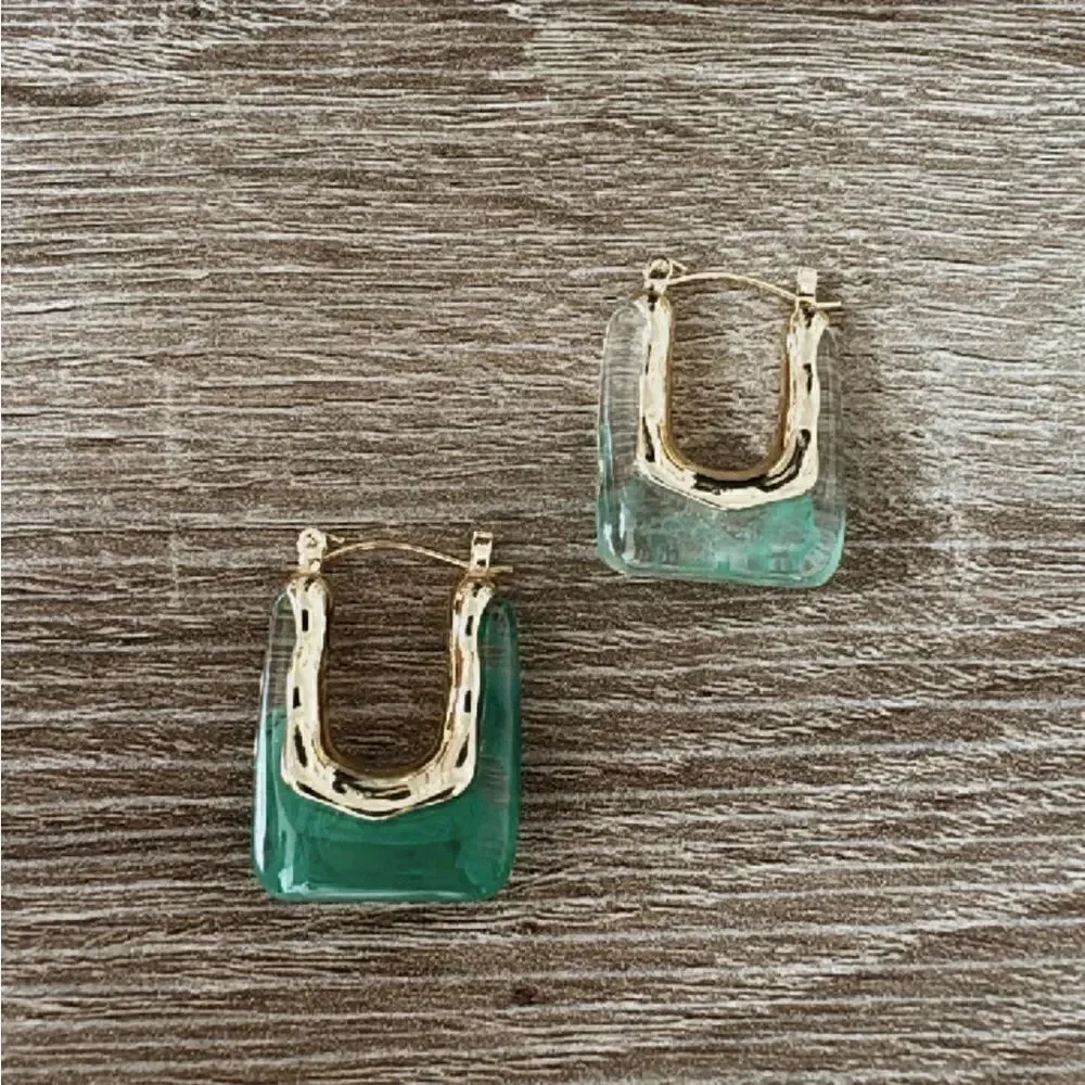 Green hoop earrings A604